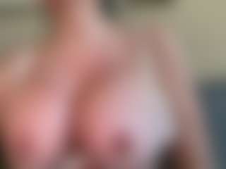 AlenaCroft's Live Sex Cam Show