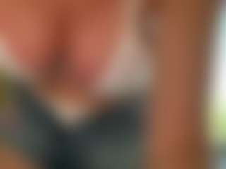 AlenaCroft's Live Sex Cam Show
