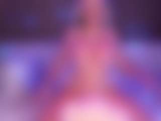 AlenaCroft MILF webcam performer live streaming