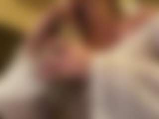 AlenaCroft's Live Sex Cam Show