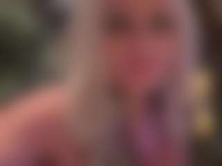 AlenaCroft's Live Sex Cam Show
