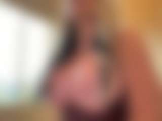 AlenaCroft's Live Sex Cam Show