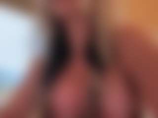 AlenaCroft's Live Sex Cam Show