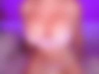 AlenaCroft's Live Sex Cam Show