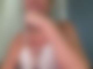 AlenaCroft's Live Sex Cam Show