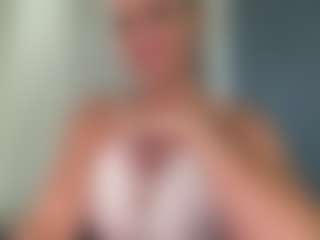 AlenaCroft's Live Sex Cam Show