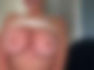 AlenaCroft's Live Sex Cam Show
