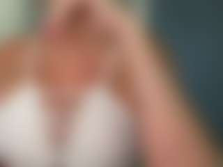 AlenaCroft's Live Sex Cam Show