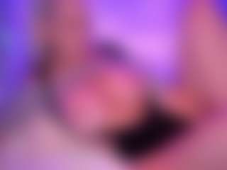 AlenaCroft's Live Sex Cam Show