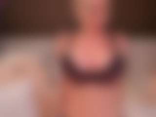 AlenaCroft's Live Sex Cam Show