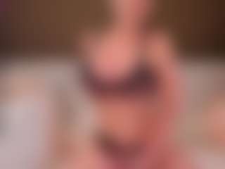 AlenaCroft's Live Sex Cam Show