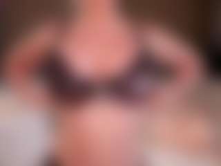 AlenaCroft's Live Sex Cam Show
