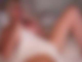 AlenaCroft's Live Sex Cam Show