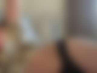 AlenaCroft's Live Sex Cam Show