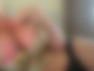AlenaCroft's Live Sex Cam Show