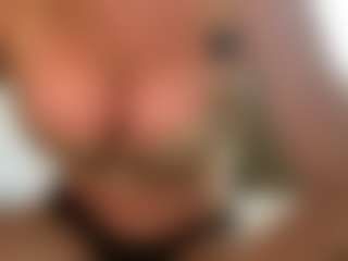 AlenaCroft's Live Sex Cam Show