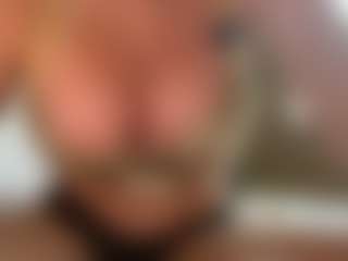 AlenaCroft's Live Sex Cam Show