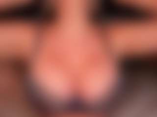 AlenaCroft's Live Sex Cam Show