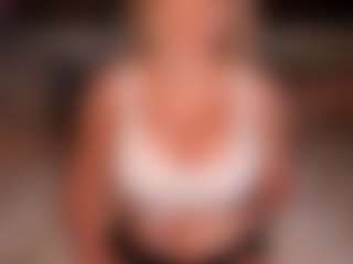 AlenaCroft's Live Sex Cam Show