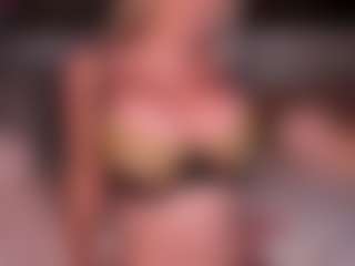 AlenaCroft's Live Sex Cam Show