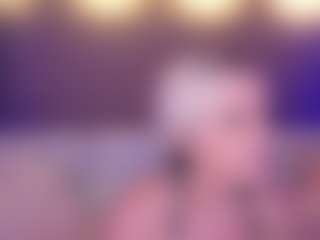 Live cam show with AlenaCroft - Flirt MILF on AdultVida.com