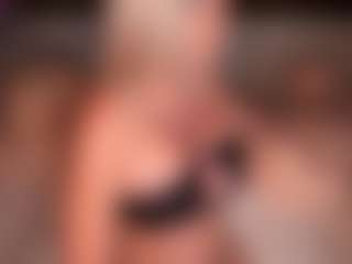 AlenaCroft's Live Sex Cam Show
