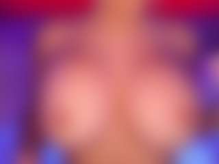 AlenaCroft's Live Sex Cam Show