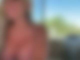 AlenaCroft's Live Sex Cam Show