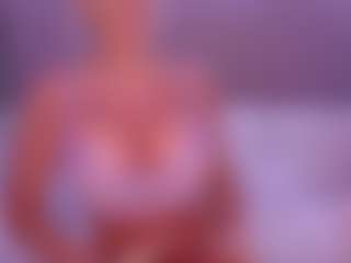 AlenaCroft's Live Sex Cam Show