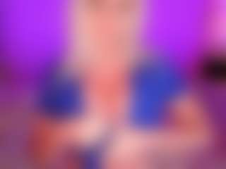 Live cam show with AlenaCroft - Blonde Hair HD on Camsoda