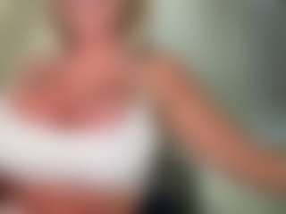 AlenaCroft's Live Sex Cam Show