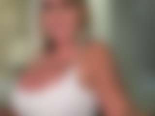 AlenaCroft's Live Sex Cam Show