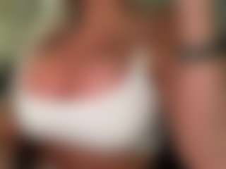 AlenaCroft's Live Sex Cam Show