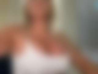 AlenaCroft's Live Sex Cam Show