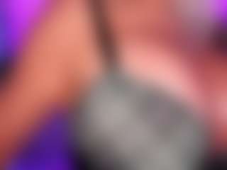 AlenaCroft's Live Sex Cam Show