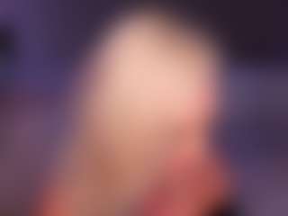 AlenaCroft's Live Sex Cam Show