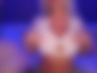 Live cam show with AlenaCroft - Pornstar Toys on Livezox