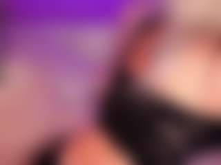 AlenaCroft's Live Sex Cam Show