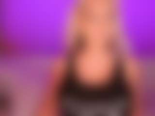 AlenaCroft's Live Sex Cam Show