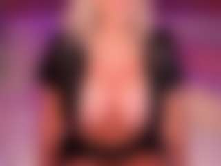 AlenaCroft's Live Sex Cam Show