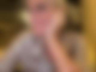 Live cam show with AlenaCroft - Phatass on CamSextacy