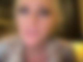 AlenaCroft's Live Sex Cam Show