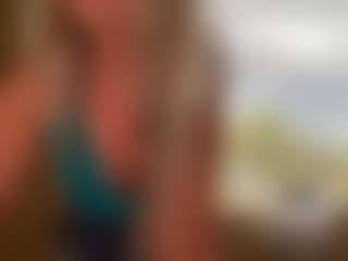 Show en direct avec AlenaCroft - Car sur Camsoda