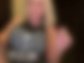 AlenaCroft's Live Sex Cam Show