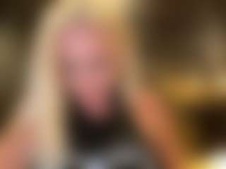 Live-Cam-Show mit AlenaCroft - Cum Curvy auf Camsoda