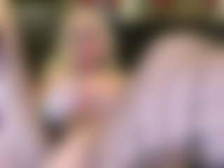 AlenaCroft's Live Sex Cam Show