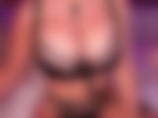 AlenaCroft's Live Sex Cam Show