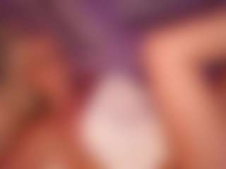 AlenaCroft's Live Sex Cam Show
