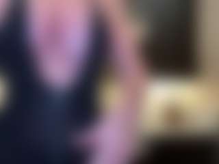 Live cam show with AlenaCroft - Bikini on SinfulBabes