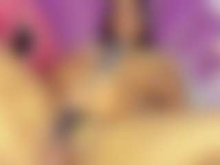 Live cam show with Kathe Zans - Toys on Latina Girls